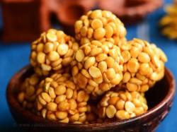 Roasted Gram Candy Balls / பொரிக்கடலை உருண்டை - product media